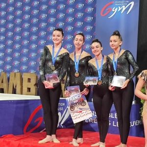 équipe grandes podium troisèmes au france